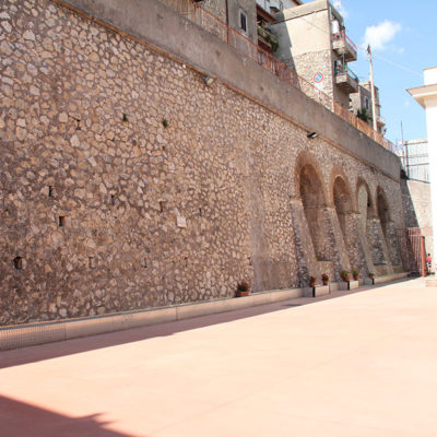 Palestra d’arrampicata muro romano