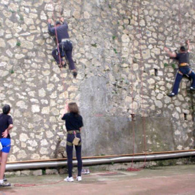 Palestra di arrampicata sportiva Scuola Edmondo De Amicis